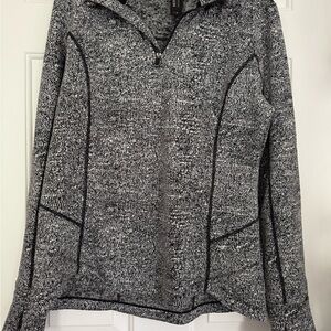 Mondetta Black and White Textured Jacket